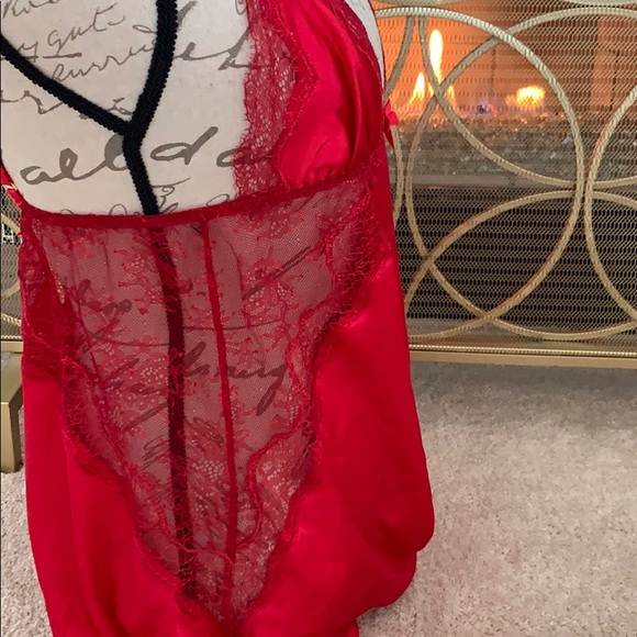 VS 🔥Sexy Lace/Silk Lingerie - Picture 5 of 8